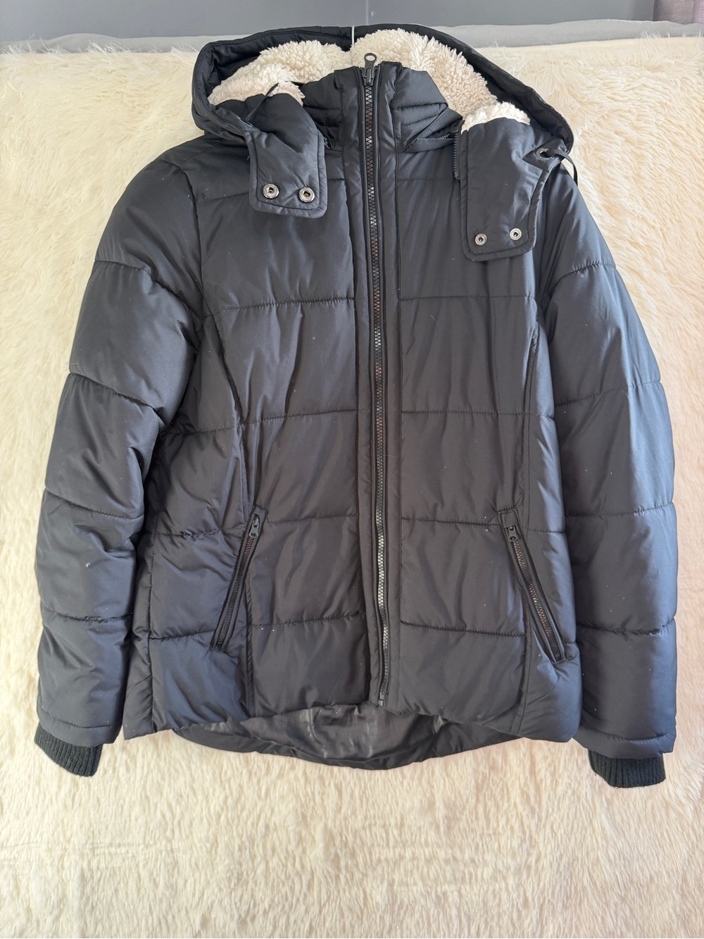American Eagle Womens Fur Lined Hood Puffer Jacket Size M Black Removable Hood